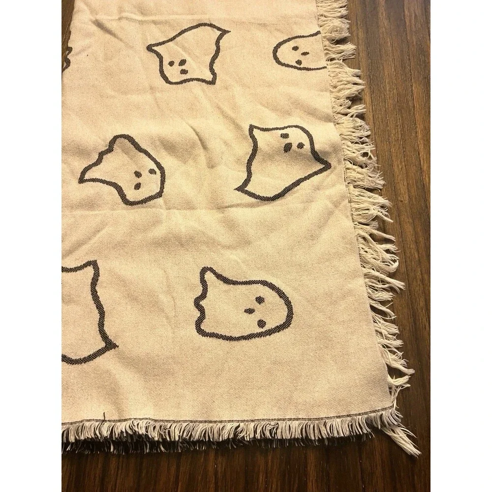 IKEA White Ghosts on Black KUSTFYR Throw Blanket 205.995.83 51x67
